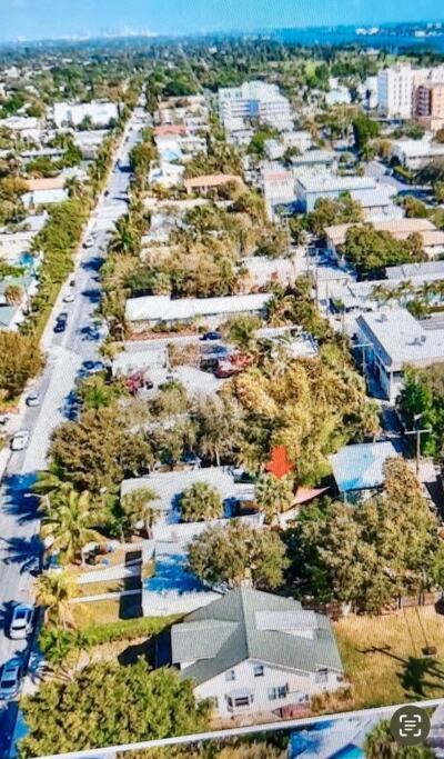 Two Bedroom Ranch With Private Deck Close To Beach Лейк-Уорт Экстерьер фото